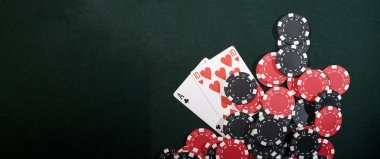 Live Ceme dealer at jupitertogel table with dual-camera view showing card layout and player positions